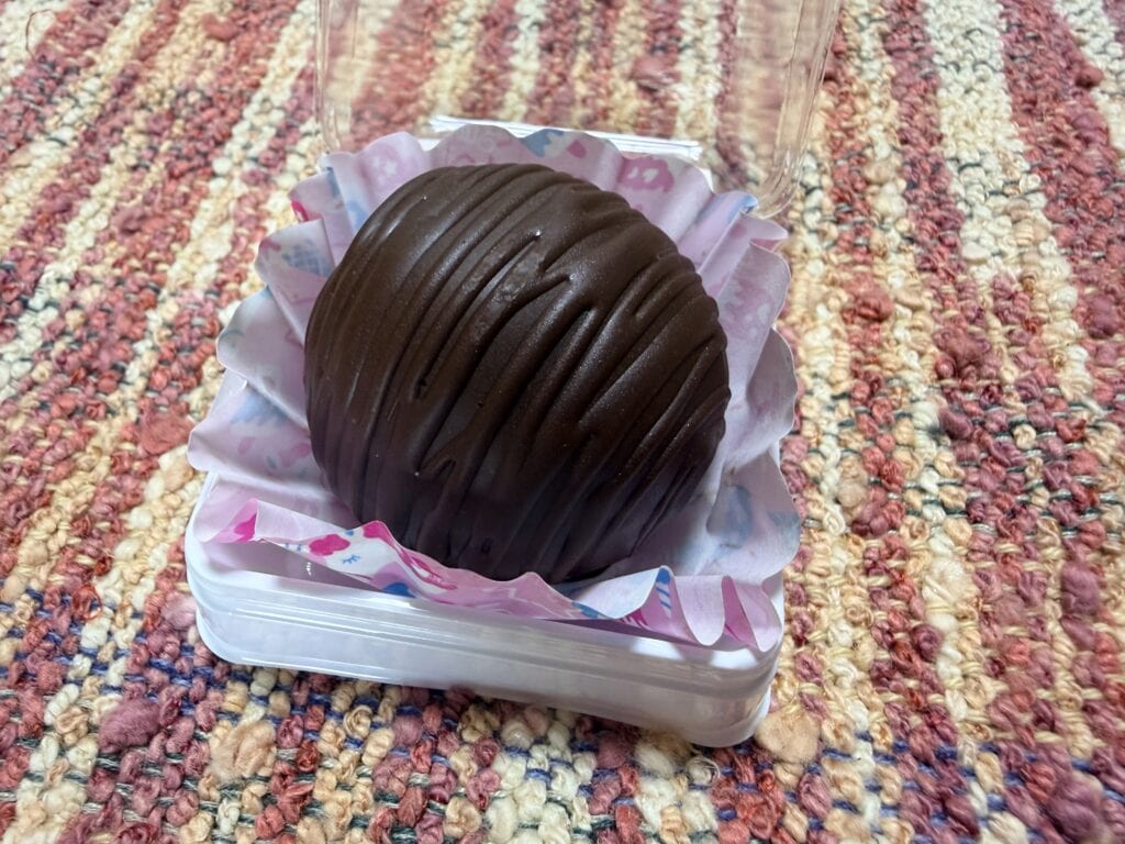 パリッとしたチョコとしっとりしたボディとふわりと香るラムと『チョコ丸』